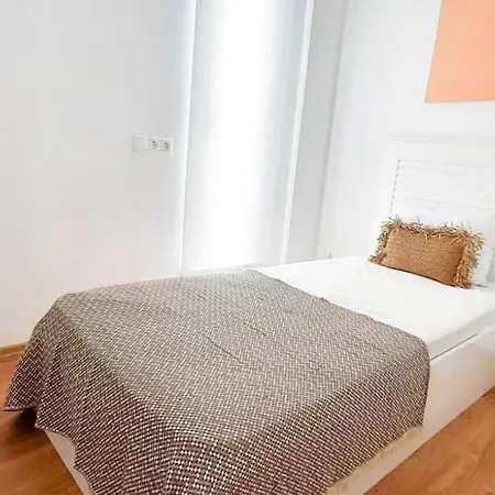Private With Pool And Garden Vila