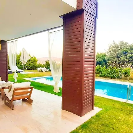 Private With Pool And Garden *